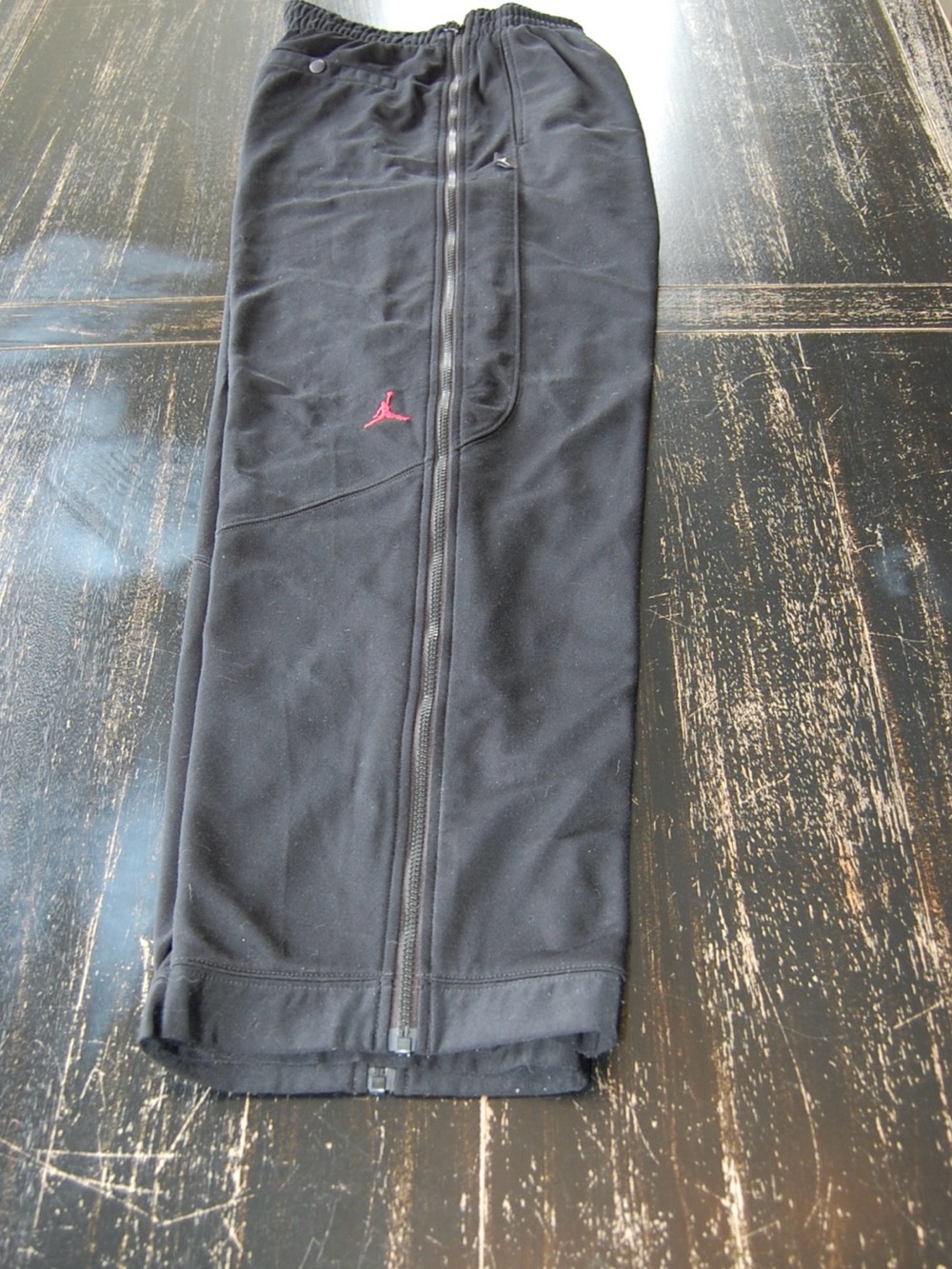 Jordan Men’s Black Basketball Sweatpants with Red Jumpman size M